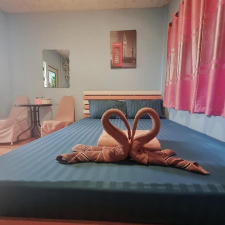 In Love Resort Chai Nat Екстериор снимка